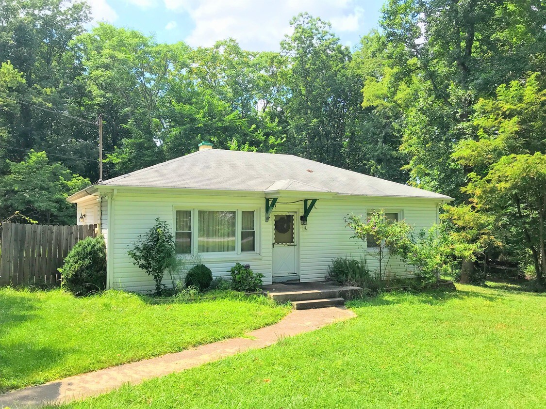 702 Leesville Rd, Lynchburg, VA 24502 House Rental in Lynchburg, VA