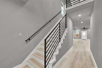 Building Photo - 7415 Hezekiah Ln