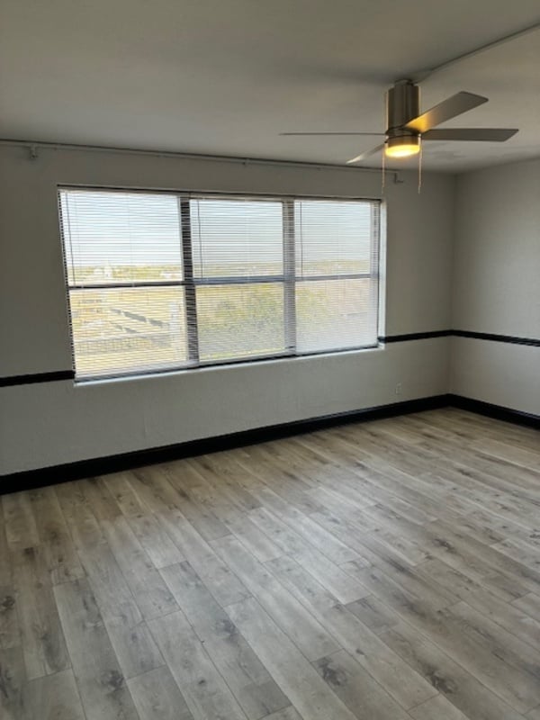 Foto del edificio - 311 W Ashley St