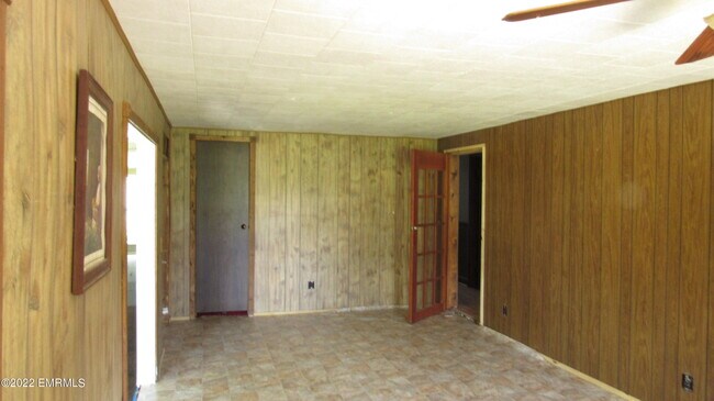 Building Photo - 2128 Grand Ave