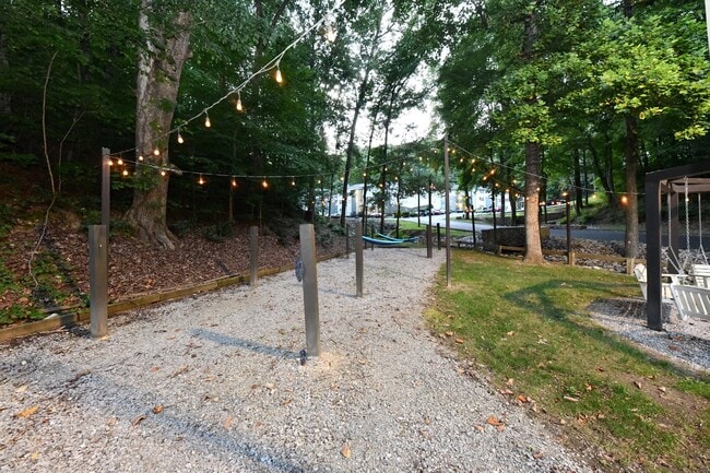 Building Photo - Arcadia Creekside