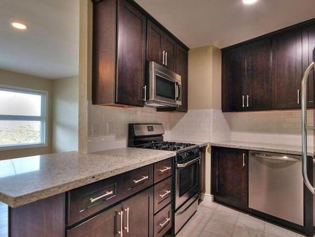Building Photo - 40 Carquinez Scenic Dr