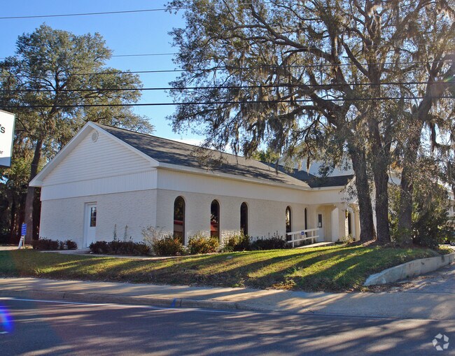 Building Photo - Spanish Trace Apartments