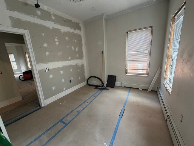 Building Photo - 282 K St