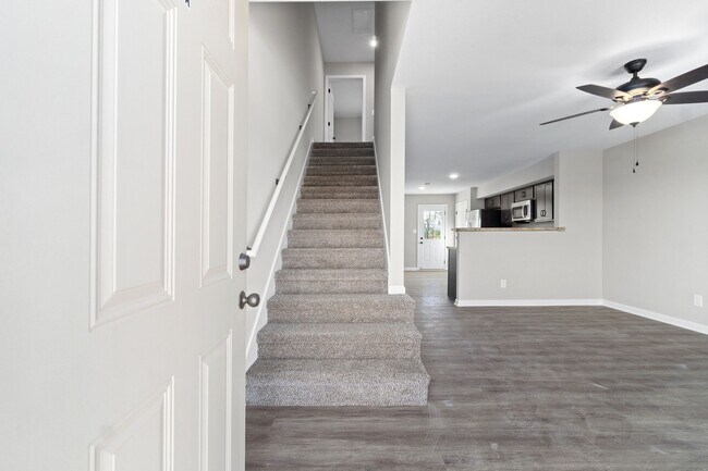 Foto del edificio - 1032 Glenkirk Dr