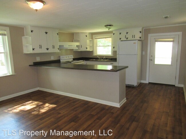 Building Photo - 2 br, 1 bath House - 8410 County Rd 636 1