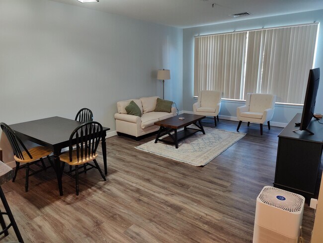 Foto del edificio - 370 Farrell St