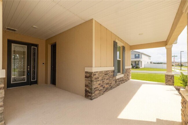 Foto del edificio - 5711 SW 78th Ave Rd