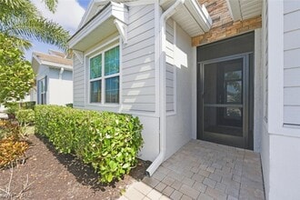 Building Photo - 28021 Sanibel Sands St