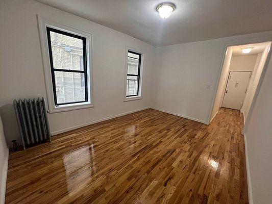 Foto del edificio - 1 bedroom in BRONX NY 10468