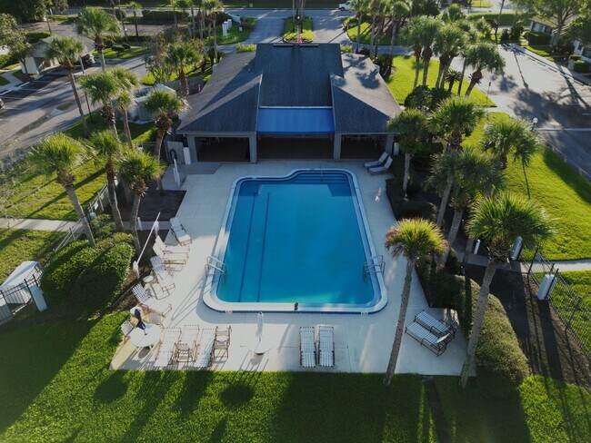 Foto del edificio - Furnished Unit in Fountain Gate Condo Asso...