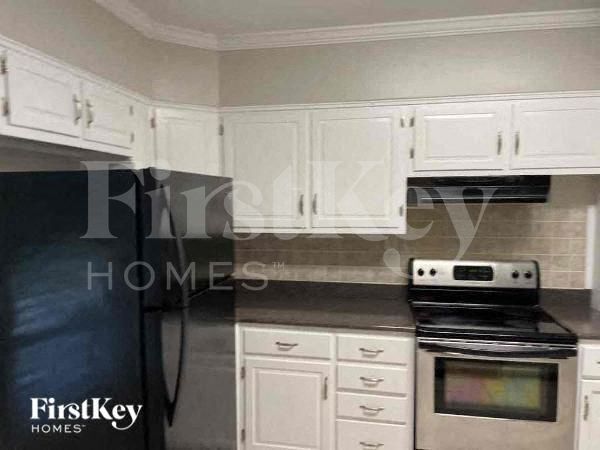 Building Photo - 441 Pinellas St