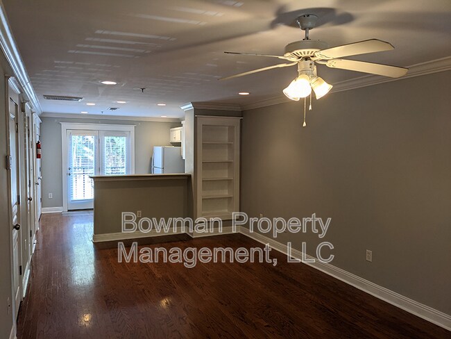 Foto del edificio - 660 S Barnett Shoals Rd