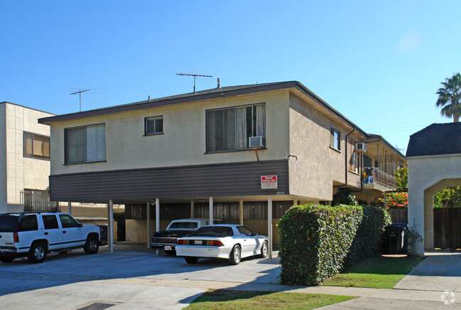 Building Photo - Alcott Apartments