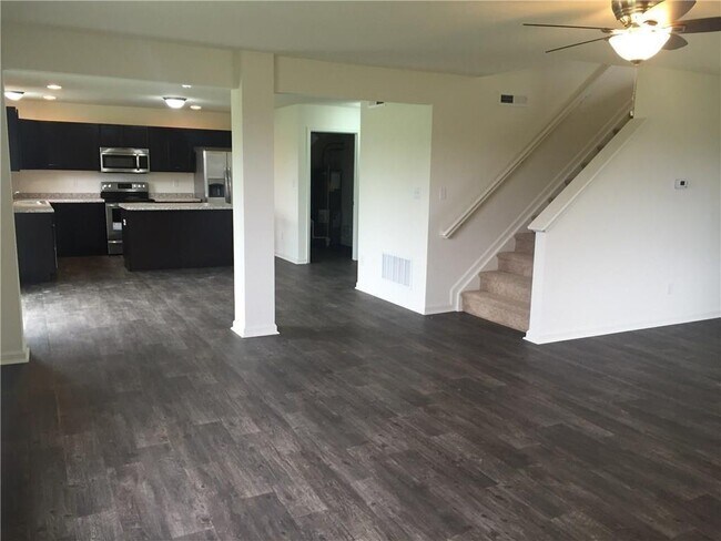Building Photo - 3027 Arrowroot Ln