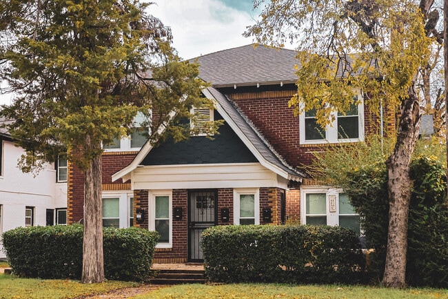 Building Photo - 4114 Junius St