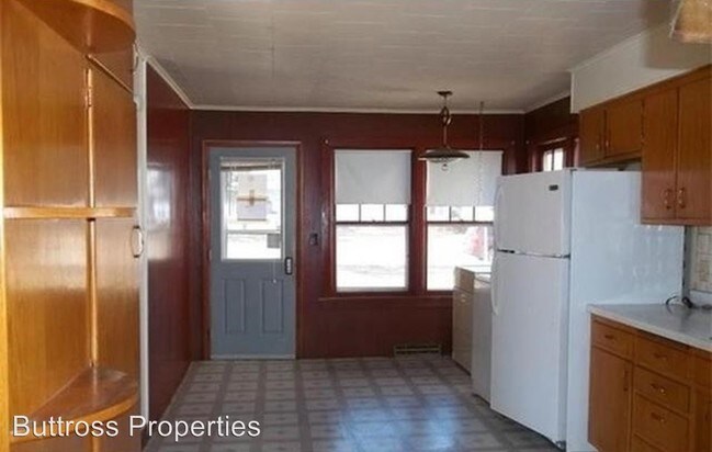Building Photo - 1 br, 1 bath House - 135 S. Argyle Avenue