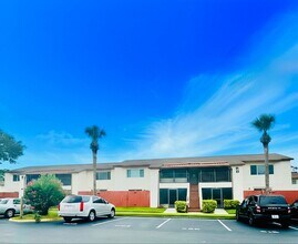 Building Photo - 624 Ridge Club Dr