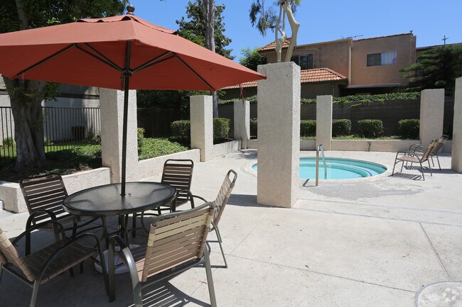 Pinetree Park Apartments Tustin Ca Apartments Com