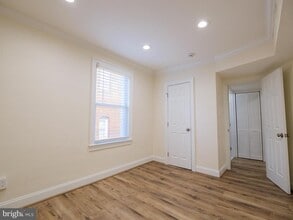 Building Photo - 2828 Buena Vista Terrace SE