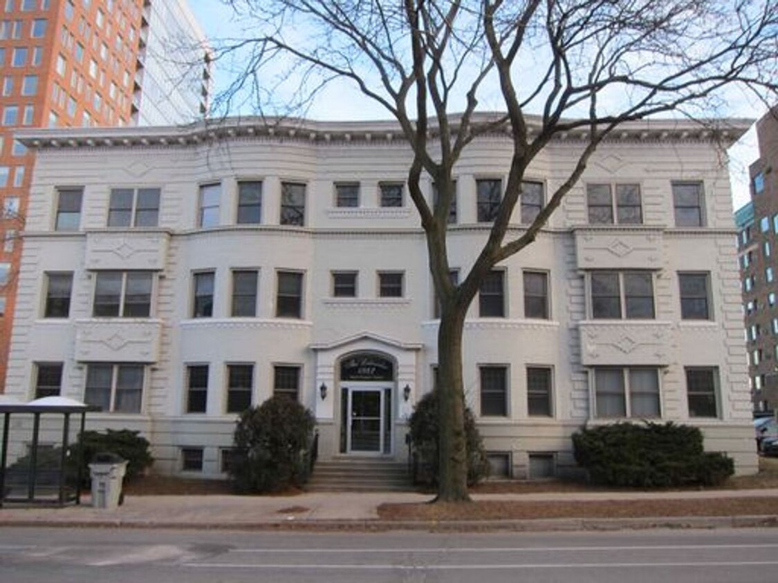 Primary Photo - Available August 2025 Large Remodeled 1 Be...