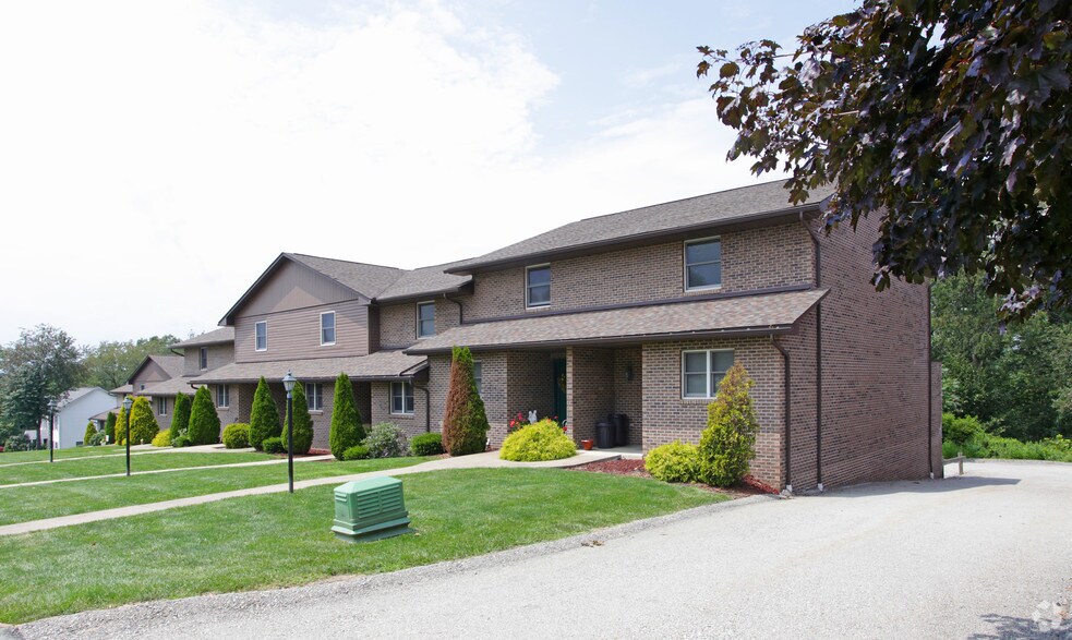 Trotwood Manor Rentals New Stanton, PA