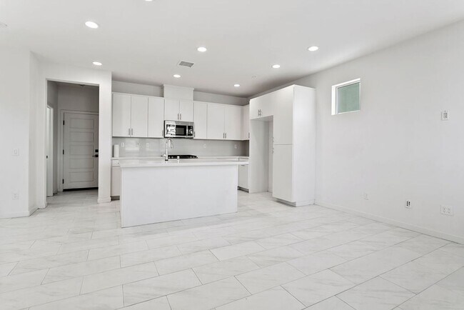 Building Photo - Brand New Modern Home in Rancho Mission Vi...
