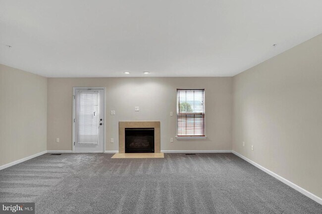 Living Room - 41 E Fred Cir