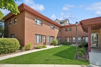 524 Poplar Dr