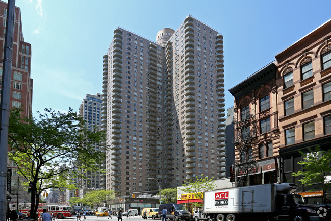 Building Photo - 185 East 85th Street