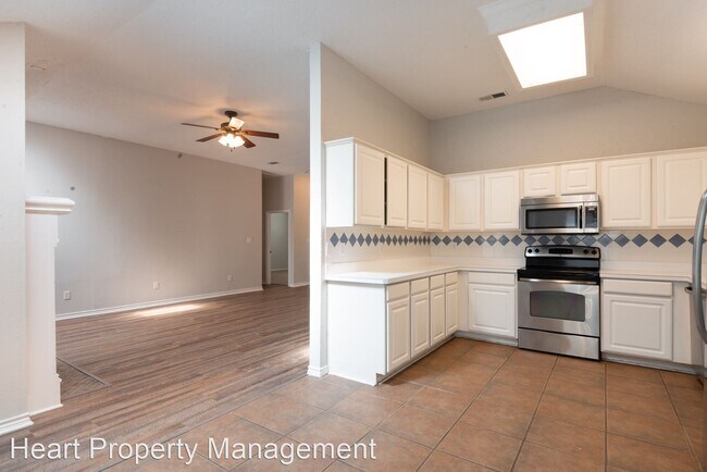 Building Photo - 3 br, 2 bath House - 8201 Clipper St