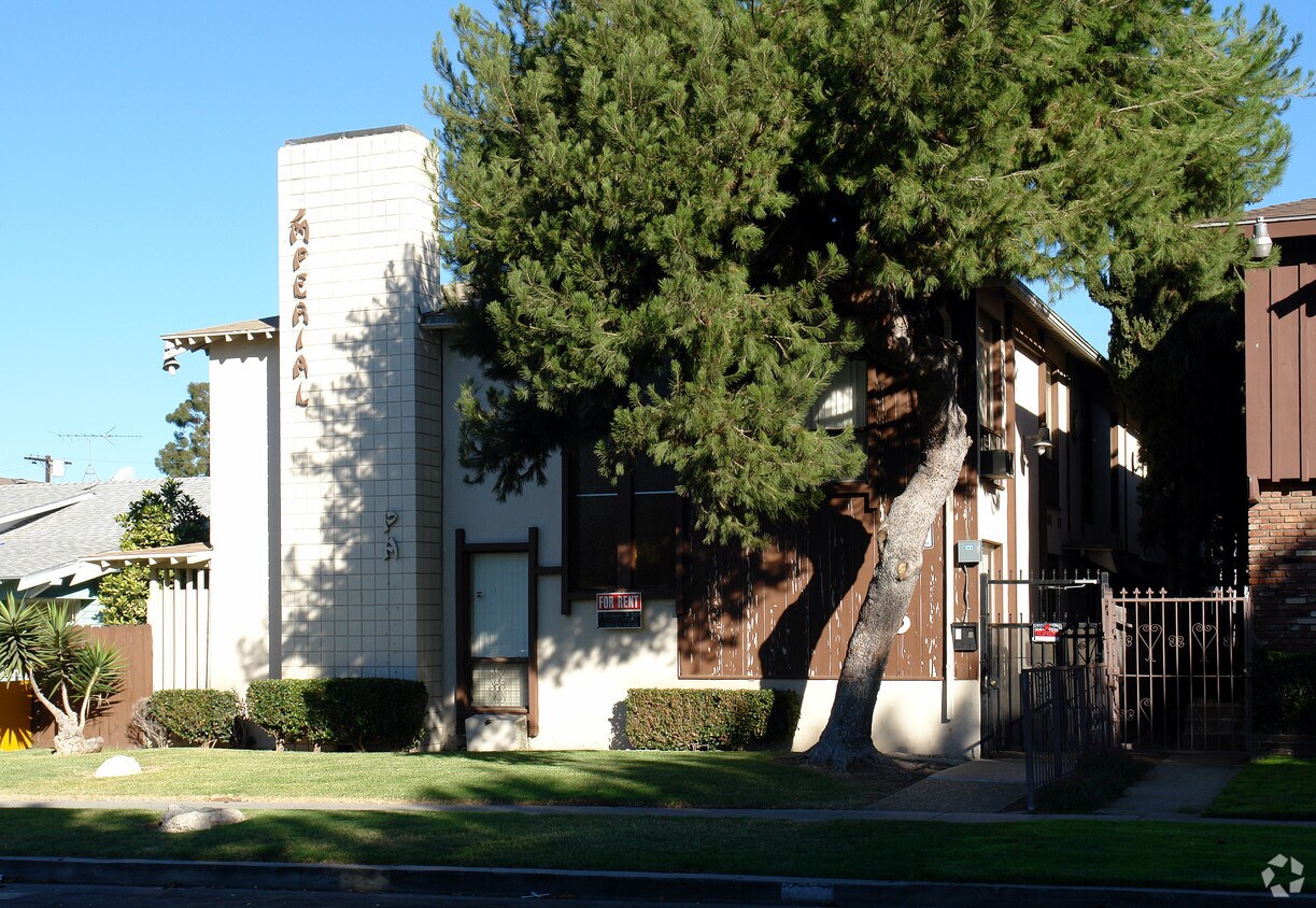 Foto del edificio - 125 E Buckthorn St