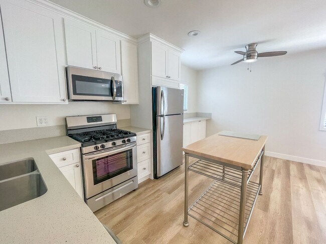 Foto del interior - 1250 Manhattan Beach Blvd