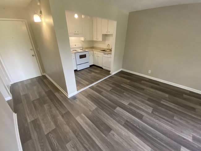 Foto del edificio - 1005 Hickory Hill Ln