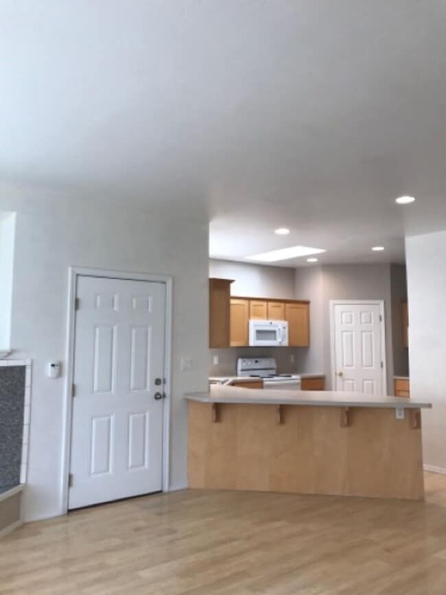 Foto del edificio - 609 Windemere Cir