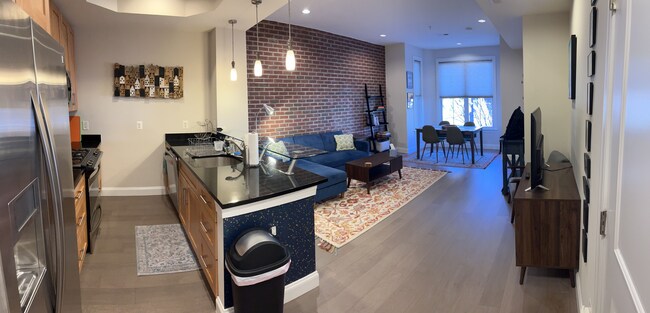 Building Photo - 410 M St NW