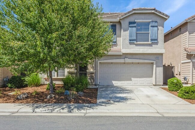 Foto del edificio - Gorgeous Roseville Home in Gated Community!