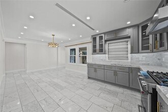 Building Photo - 1134 Graynold Ave