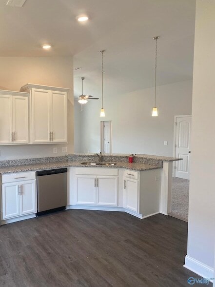 Foto del edificio - 109 Sorrelweed Dr