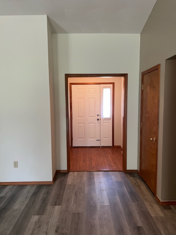 Building Photo - 1124 Old Crows Way