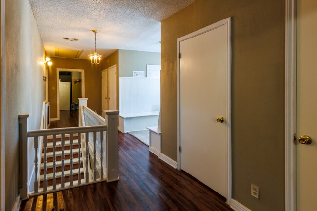 Foto del edificio - 1710 Donaldson Ave