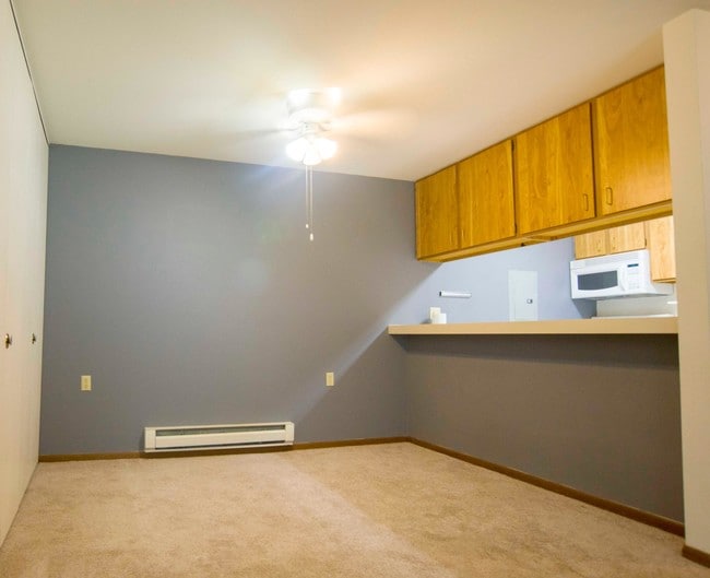 Building Photo - 5321 Brody Dr