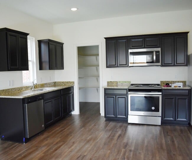 Building Photo - House For Lease in Anna