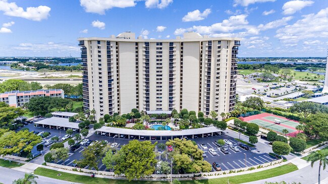 Building Photo - 2480 Presidential Way