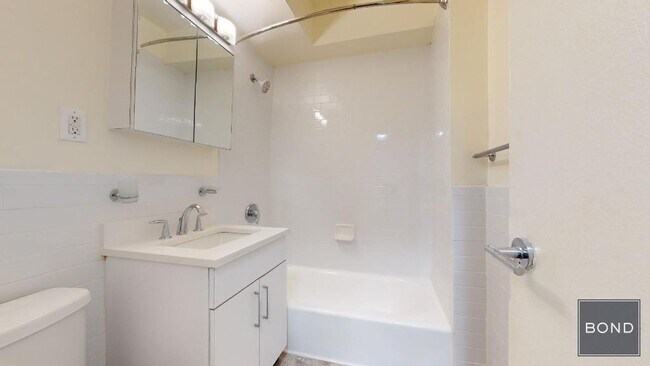 Foto del edificio - 157e E 57th St