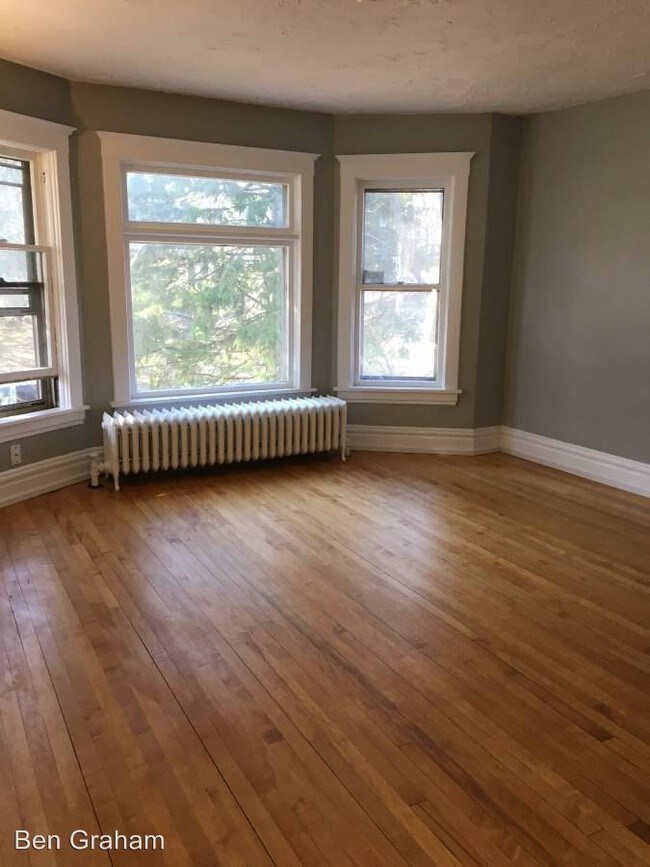 Foto del edificio - 1122 E 5th St