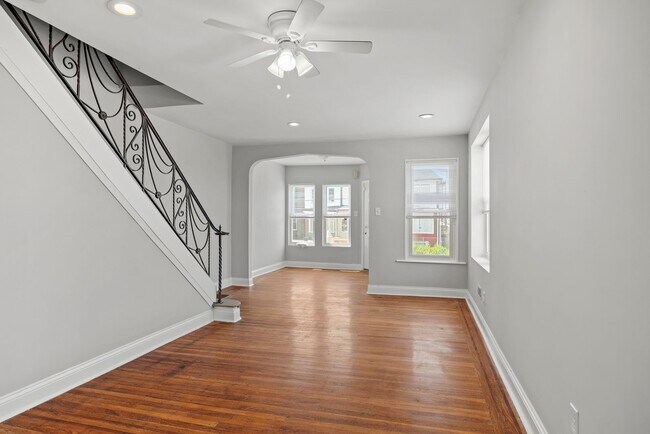Foto del edificio - ???NEWLY Renovated 3 Bedroom and 2 Baths H...