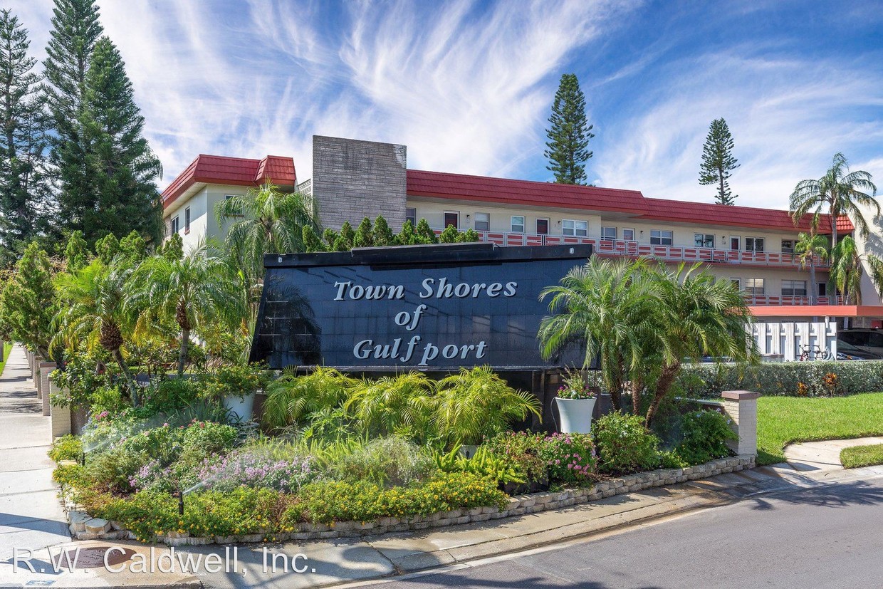 Foto principal - 6075 Shore Blvd S