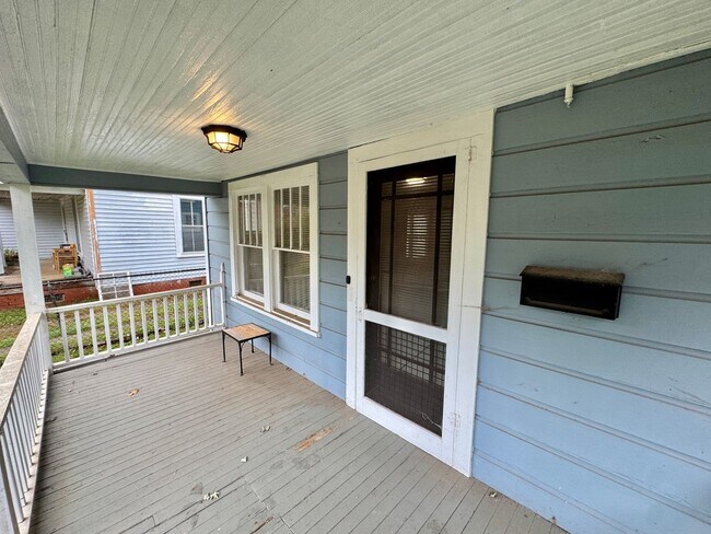 Building Photo - Statesville - 3BR/1BA