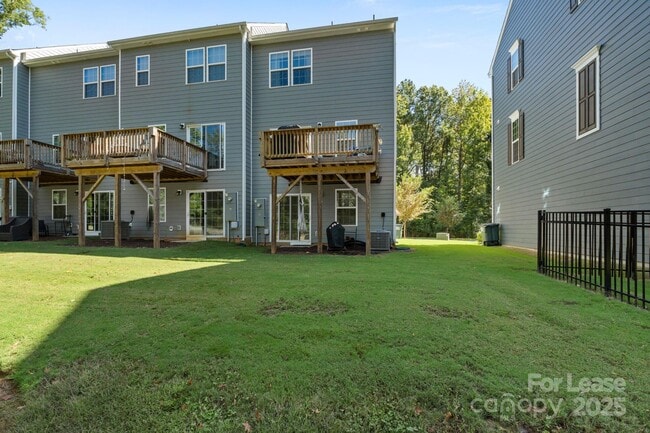 Foto del edificio - 4113 Edenborn Ln